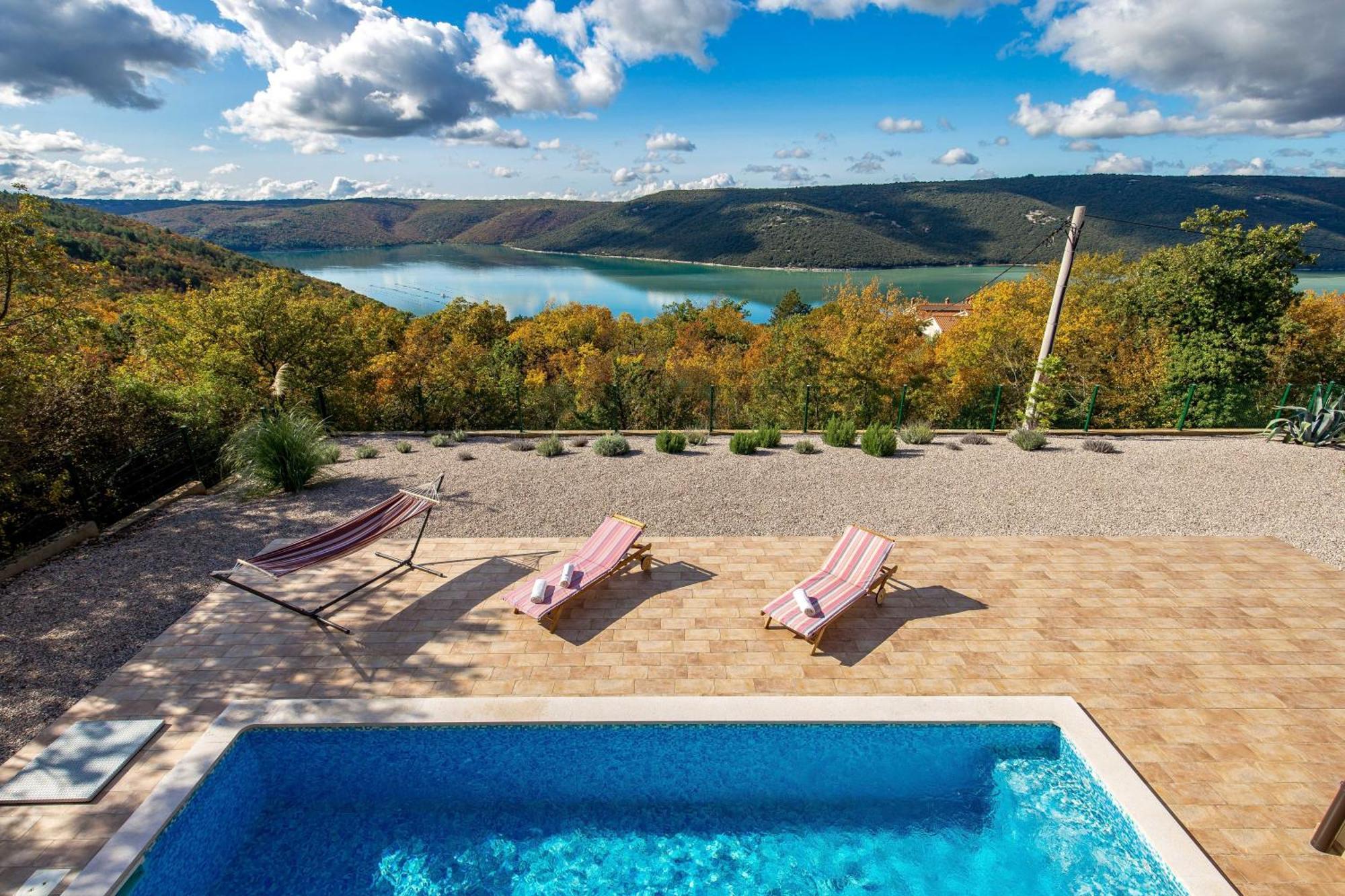 Wonderful Labin Villa With Private Pool And Sea Views Exteriör bild