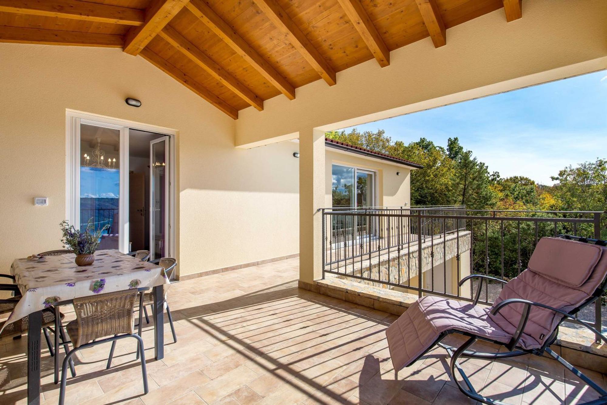 Wonderful Labin Villa With Private Pool And Sea Views Exteriör bild