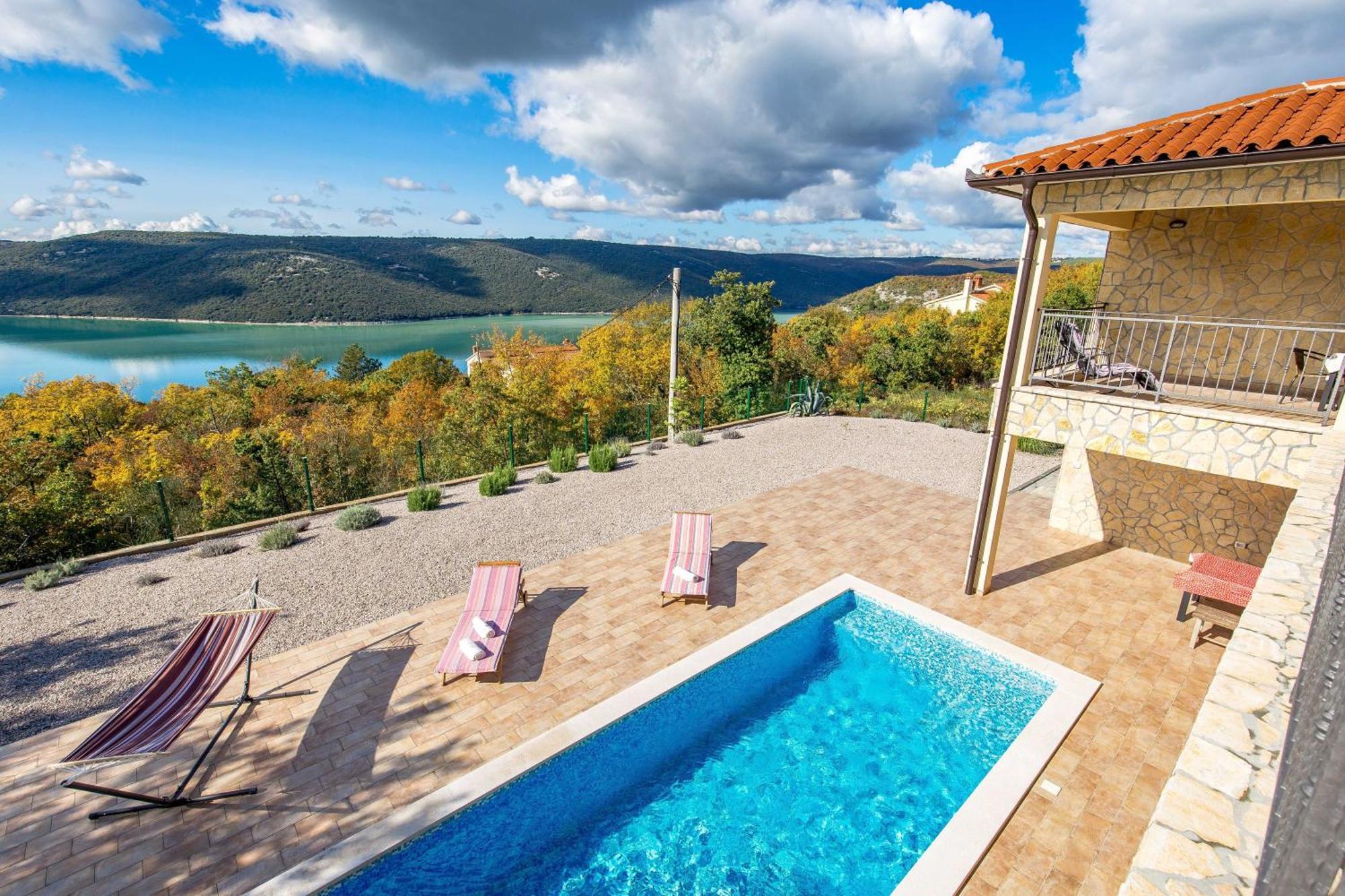 Wonderful Labin Villa With Private Pool And Sea Views Exteriör bild