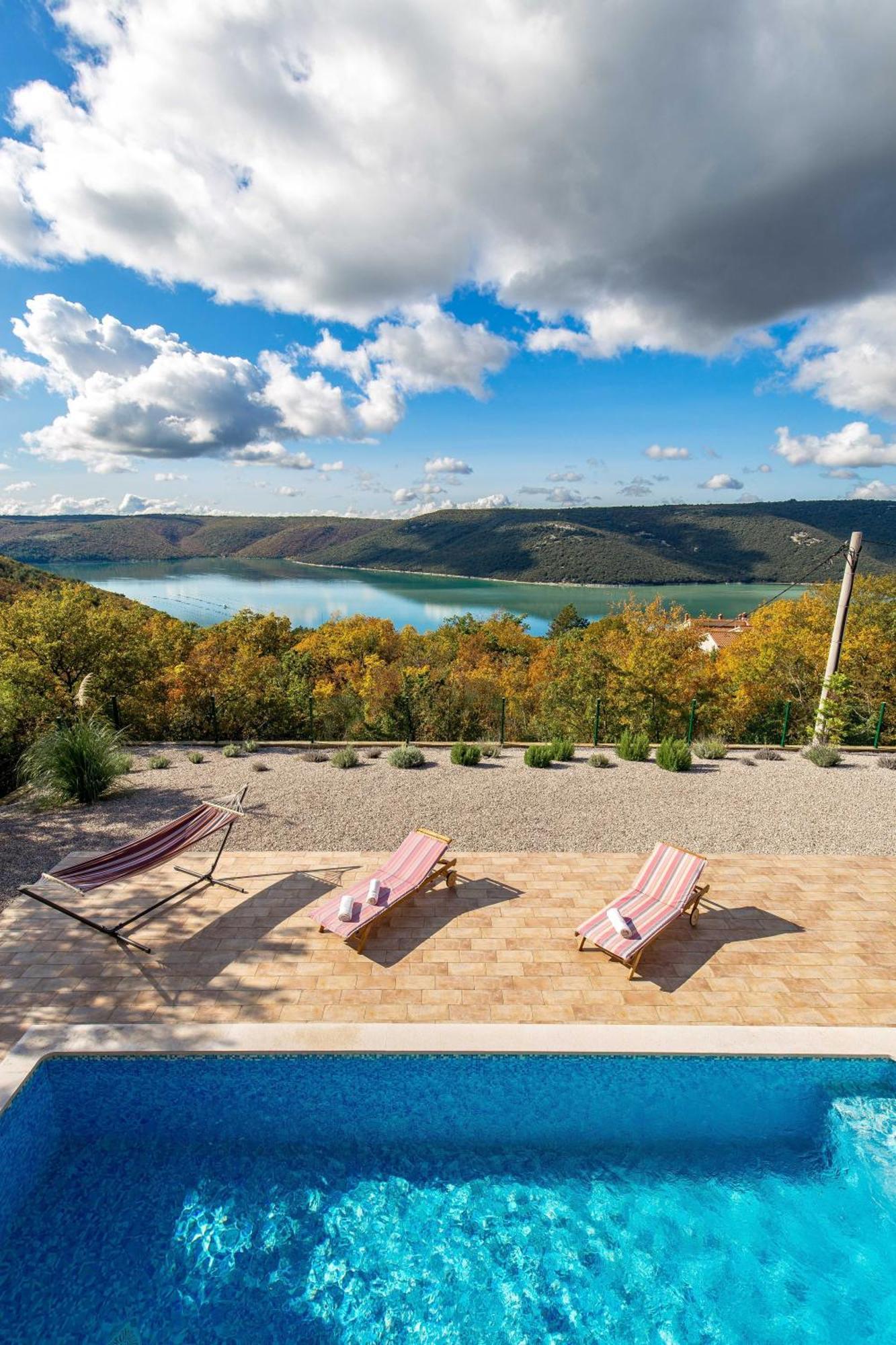 Wonderful Labin Villa With Private Pool And Sea Views Exteriör bild